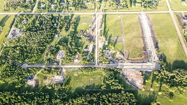 Property Photo:  60 Rudolf Street  MB R5G 2L5 