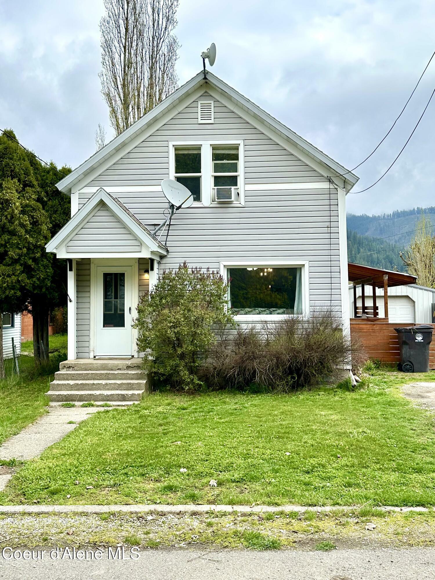 Property Photo: 1128 E Garden Ave ID 83849