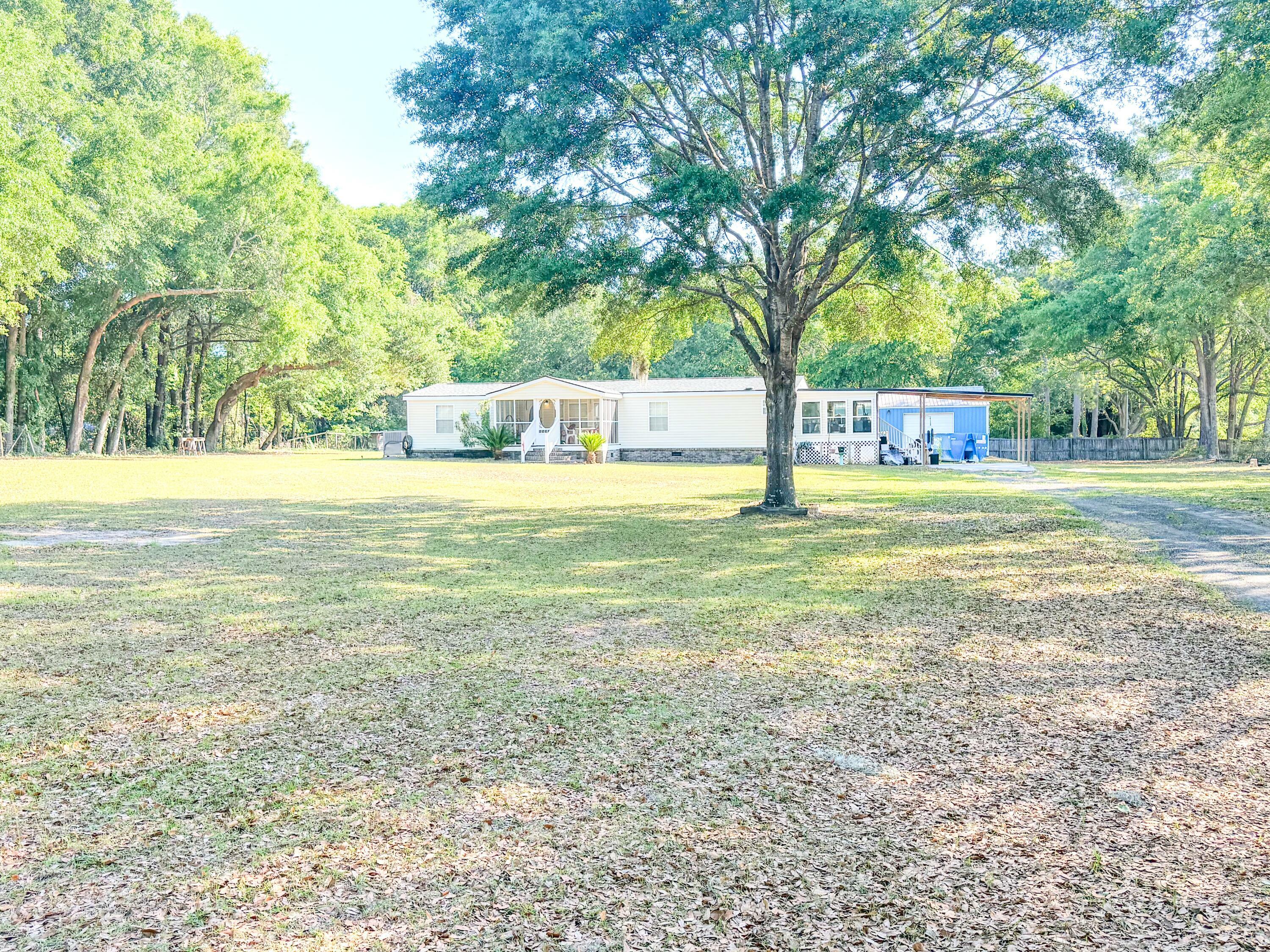 Property Photo: 1532 Fox Pond Lane SC 29487