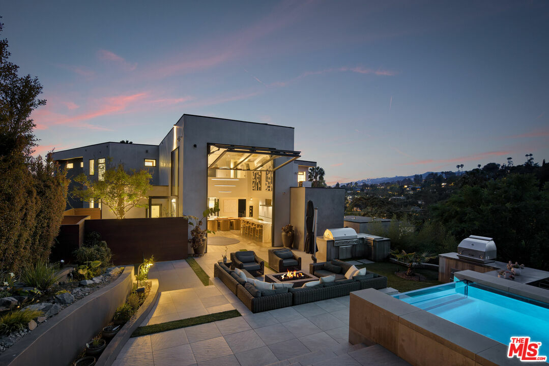 Property Photo:  5751 Valley Oak Dr  CA 90068 