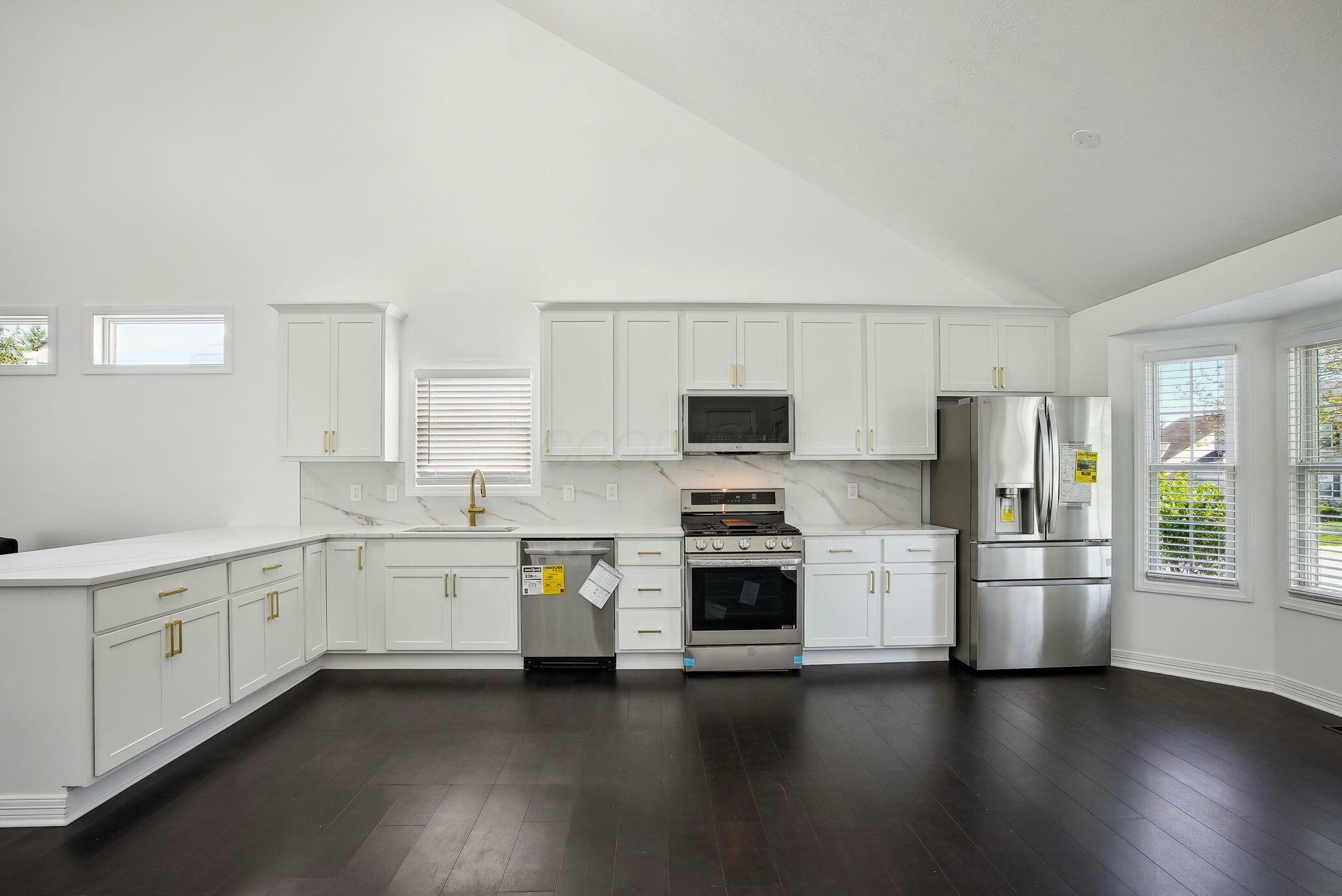 Property Photo:  34 Gold Meadow Drive  OH 43035 