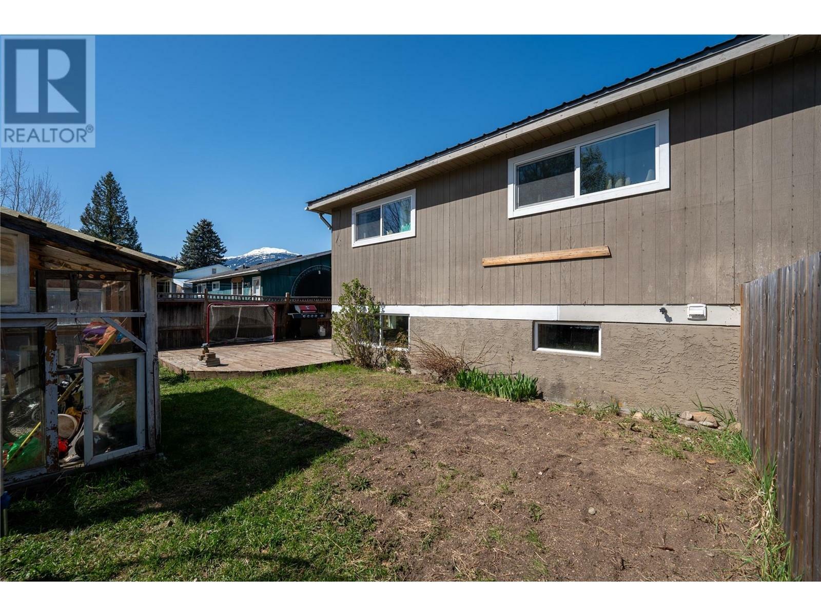 Property Photo: 211 Viers Crescent BC V0E 2S0
