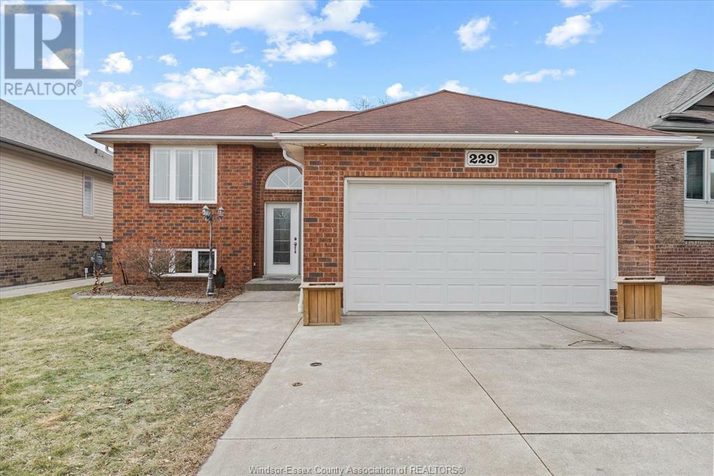Property Photo: 229 Branton Crescent ON N9K 1G1
