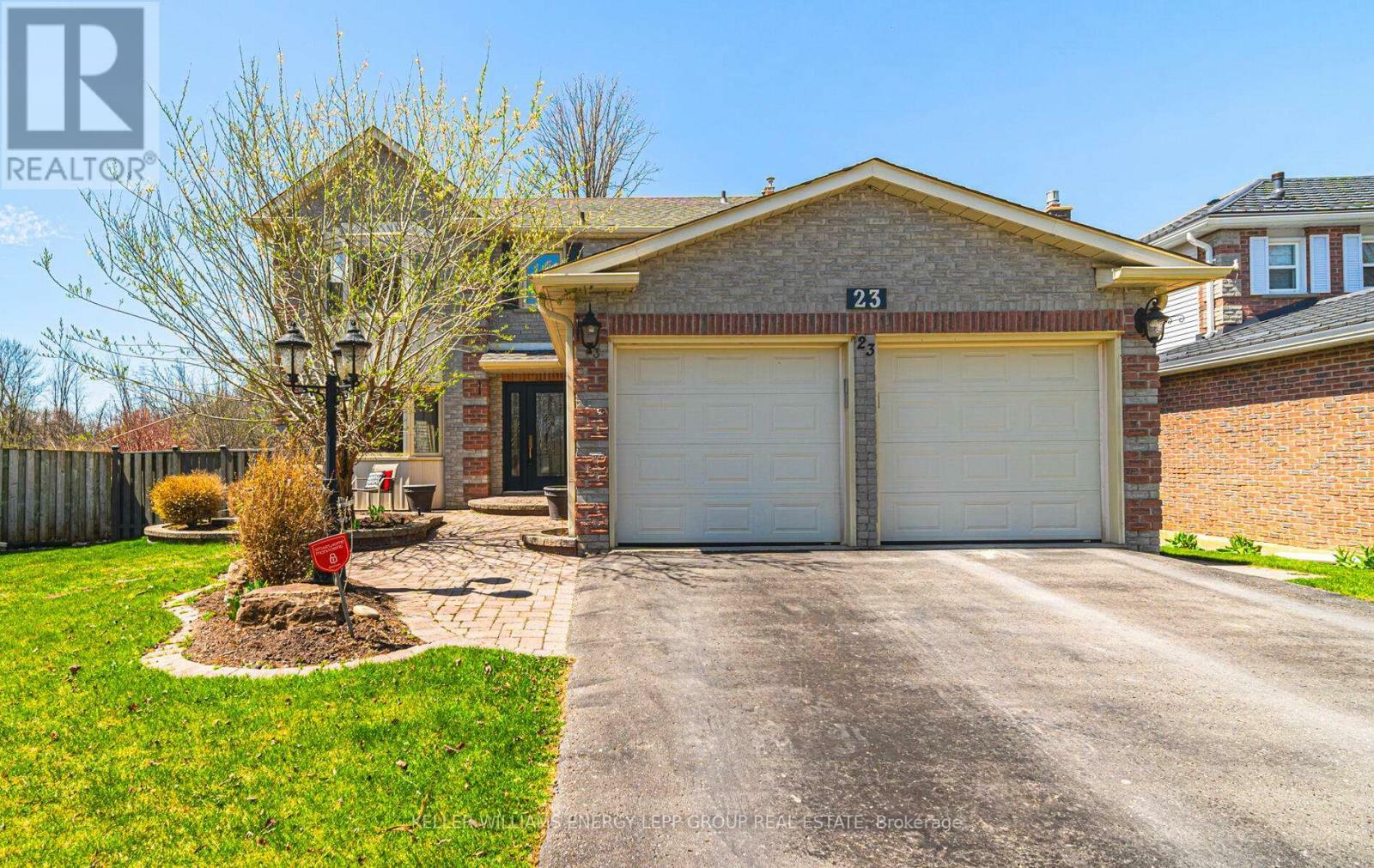 Property Photo: 23 Rosewood Court ON L1N 6Y6