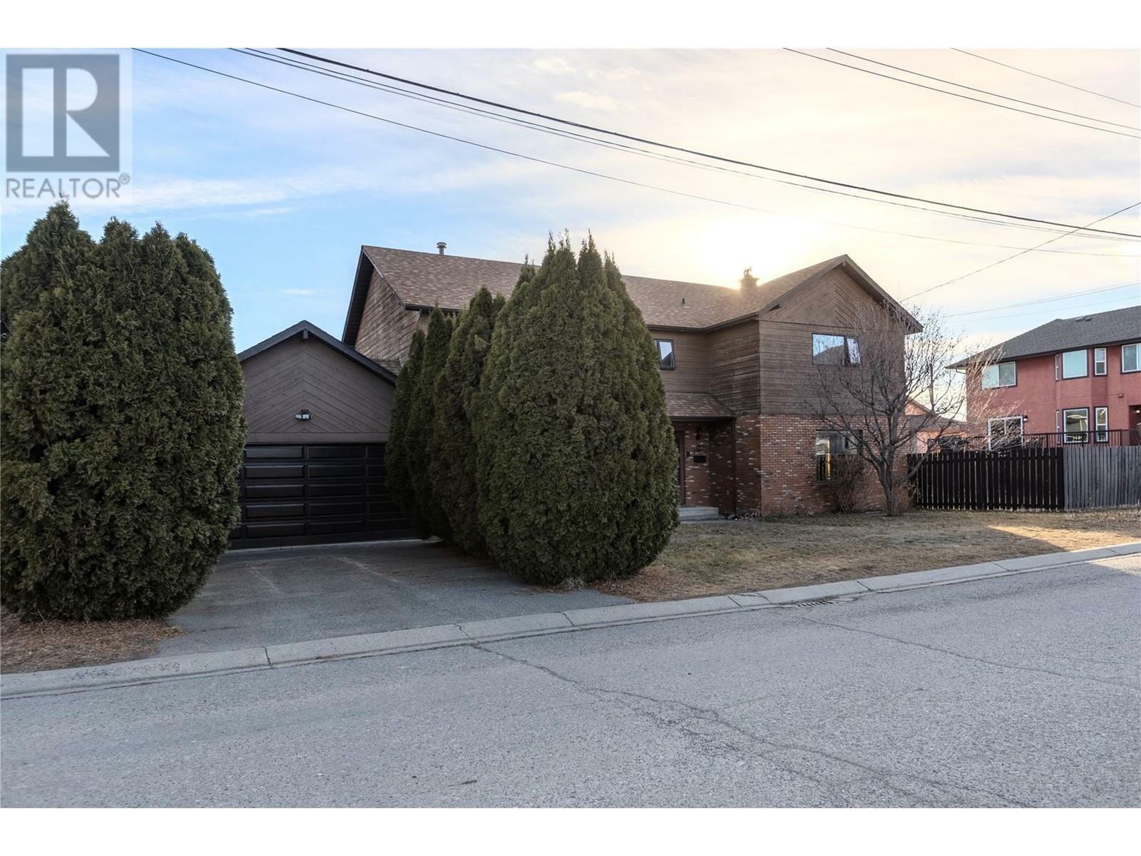 Property Photo: 1515 Lethbridge Avenue BC V2B 8G5