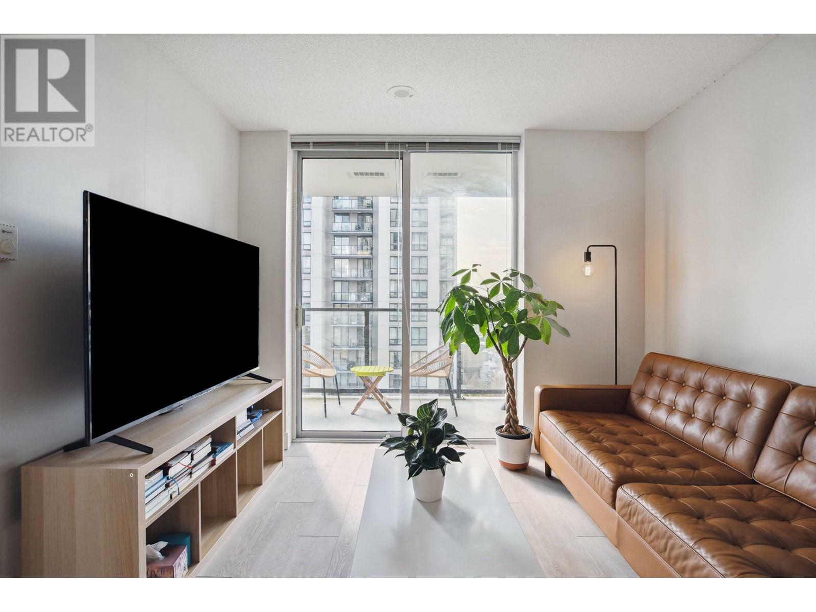 Property Photo:  3007 Glen Drive 1708  BC V3B 0L8 