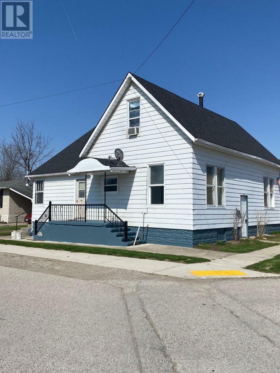 Property Photo: 151 Elm Street ON N0P 2P0