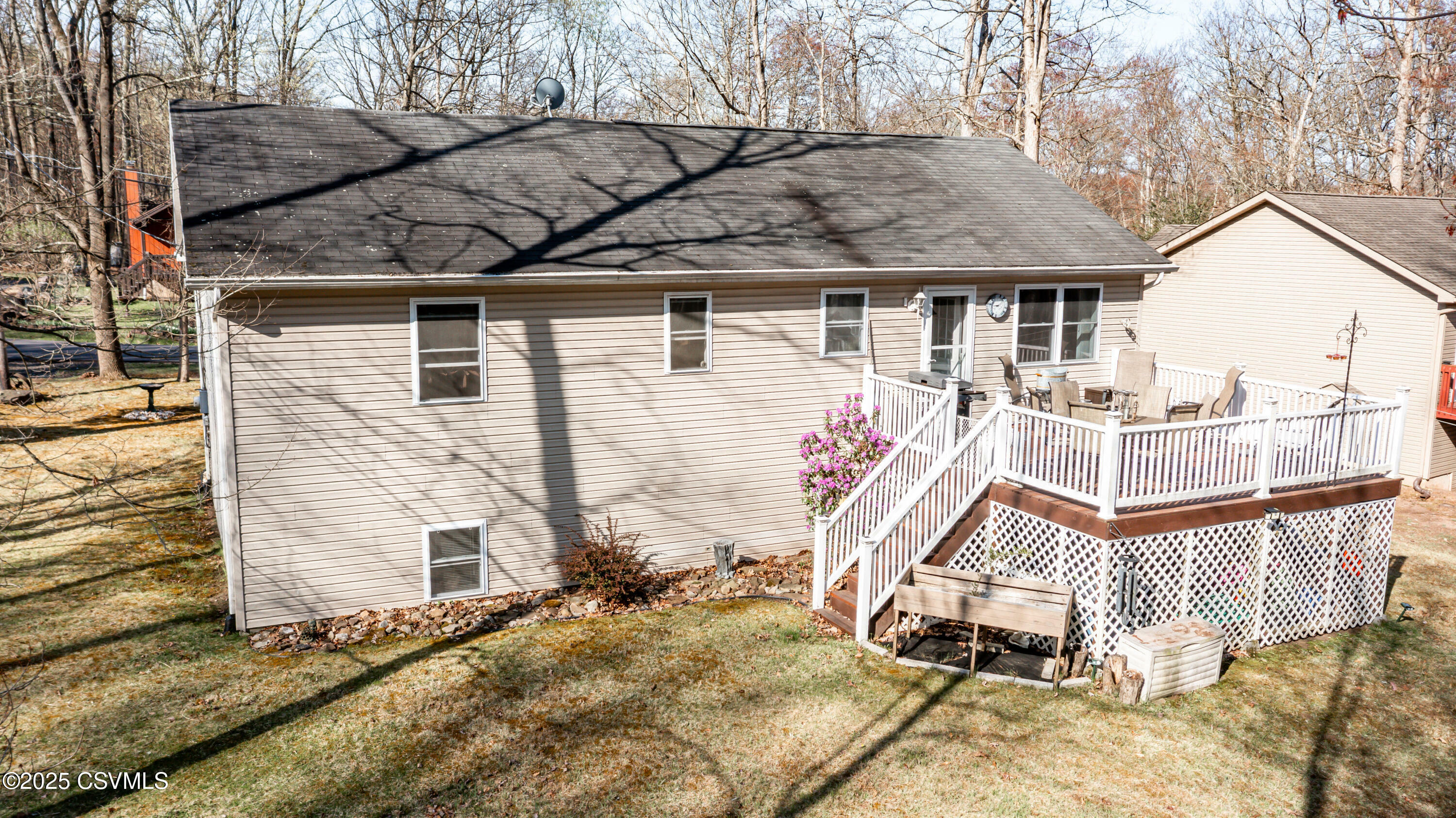 Property Photo: 256 Trapper Springs Lane PA 18222