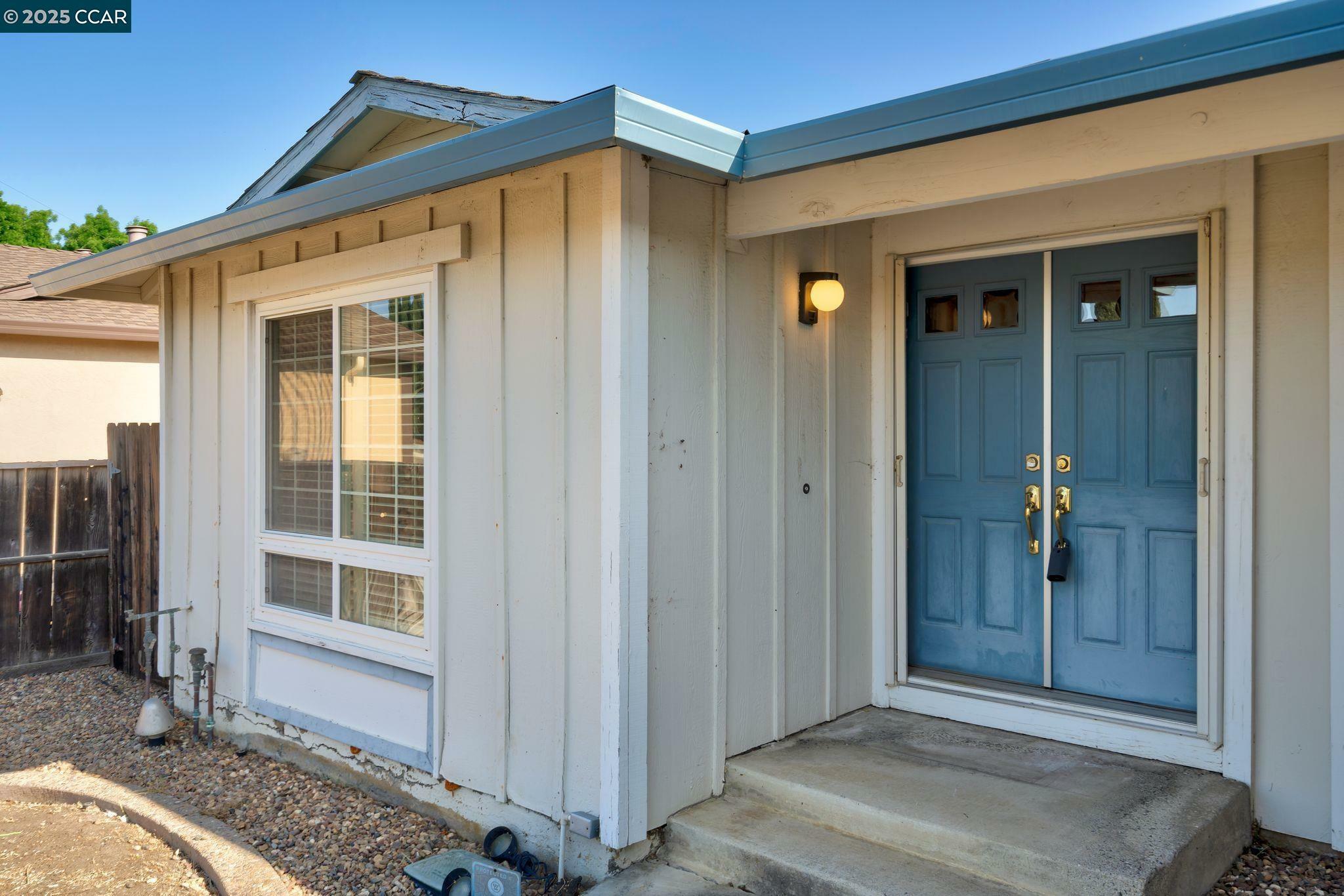 Property Photo: 2177 Ackerman Dr CA 94565