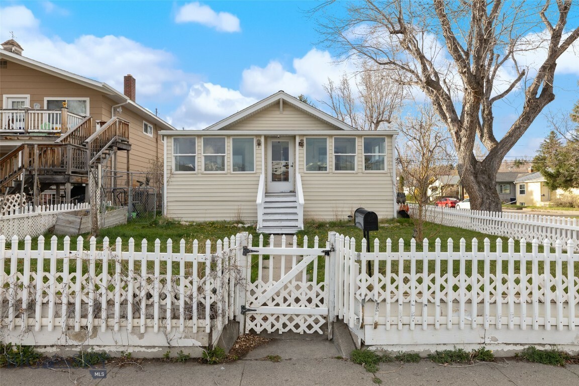 Property Photo: 502 W Front Street MT 59047