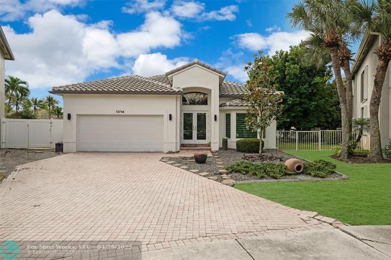 Property Photo: 16744 NW 12th Ct FL 33028
