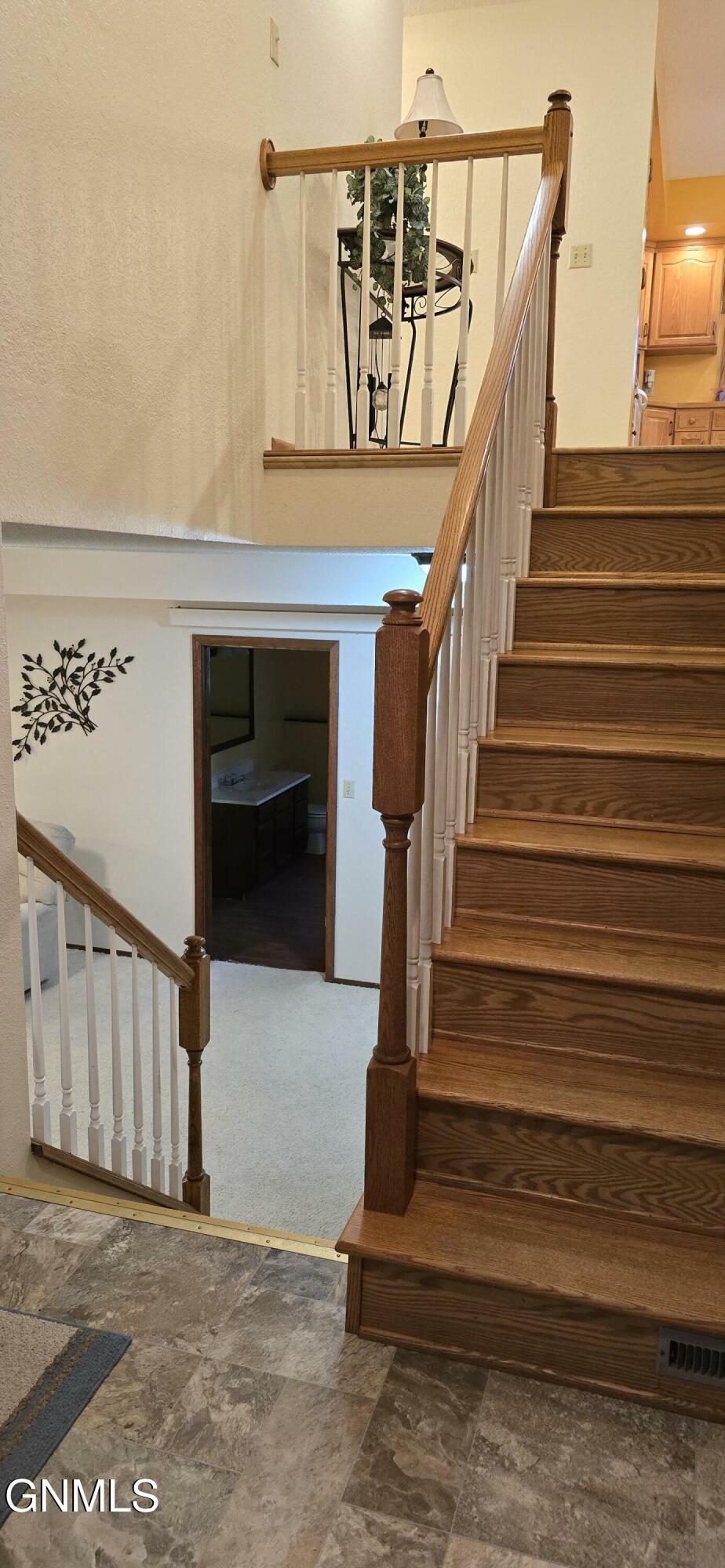 Property Photo: 703 7th Street NW ND 58401