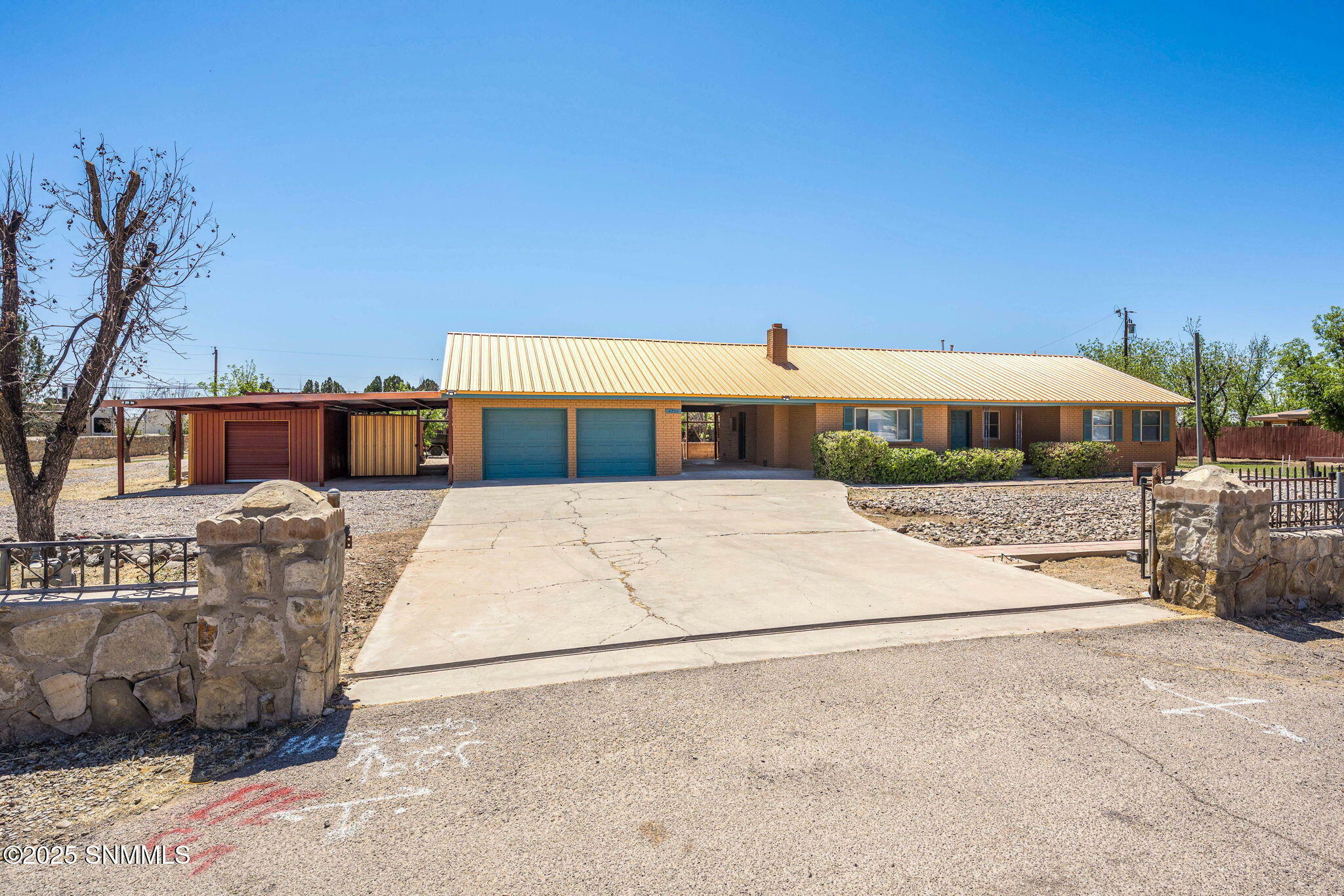 Property Photo: 4750 Lilly Pad Place NM 88047