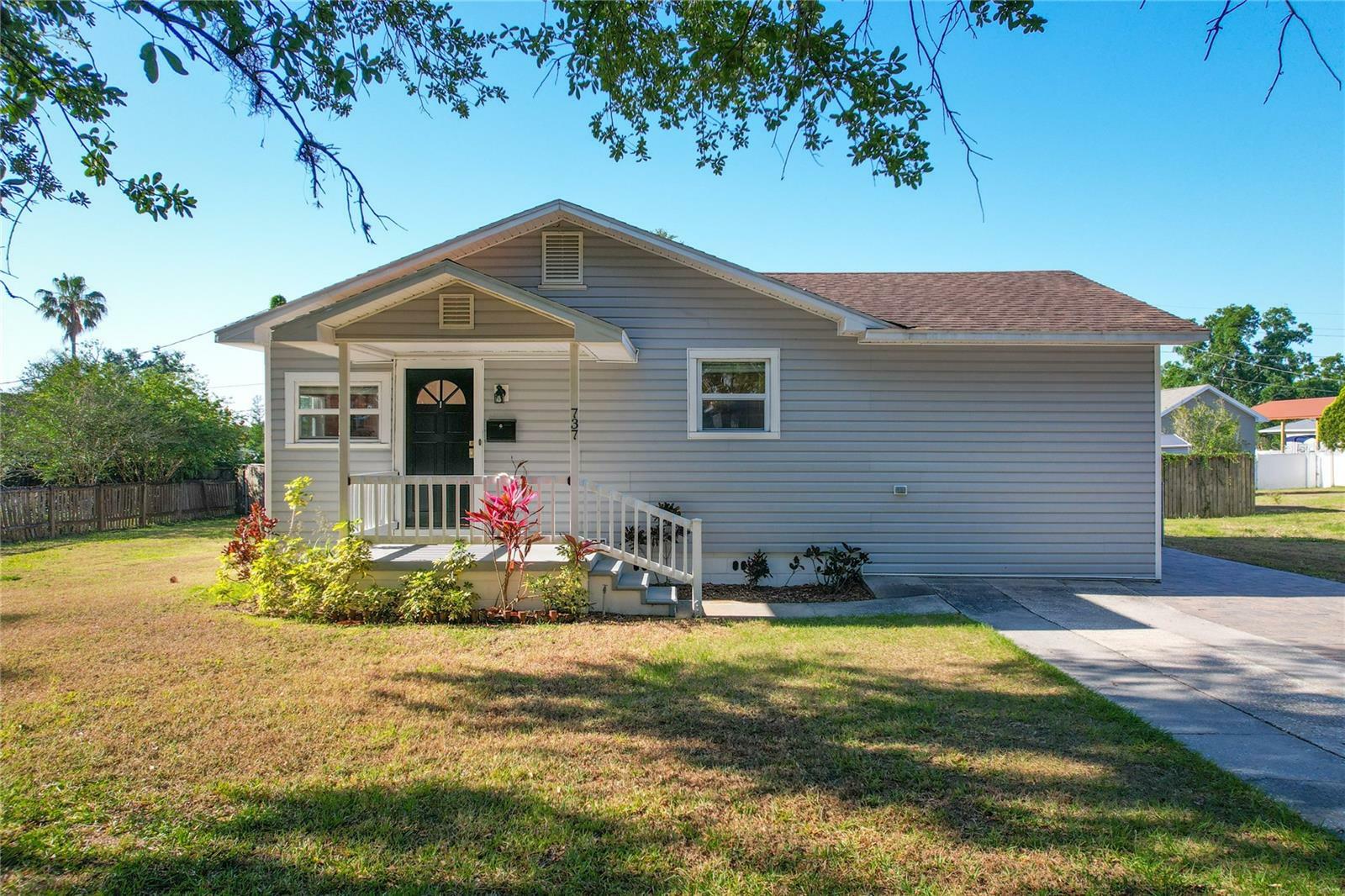 Property Photo: 737 Kensington Street FL 33803