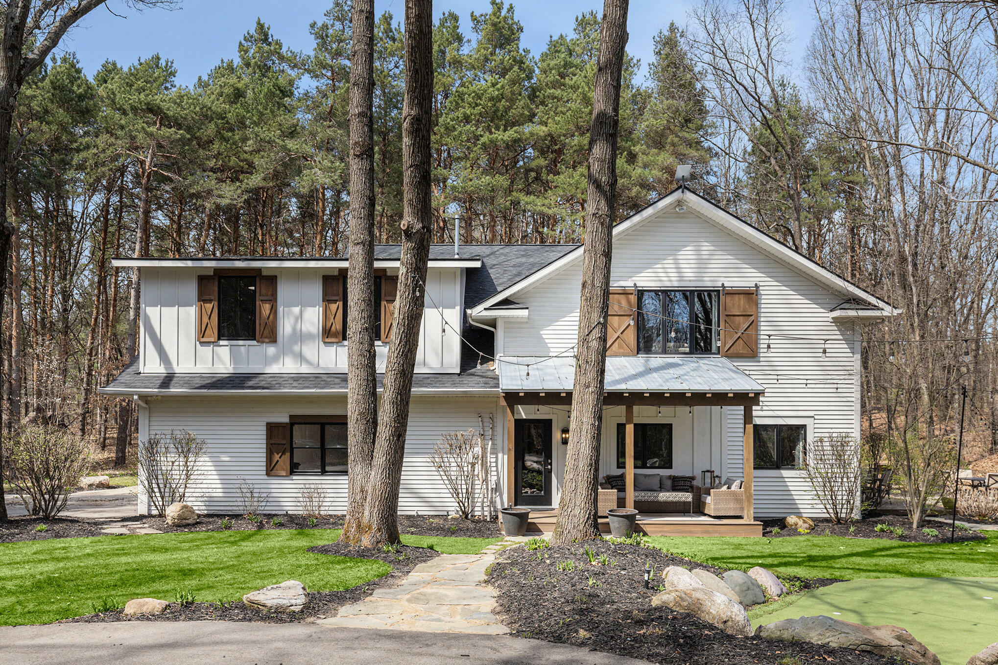 Property Photo: 1570 Cramton Avenue NE MI 49301