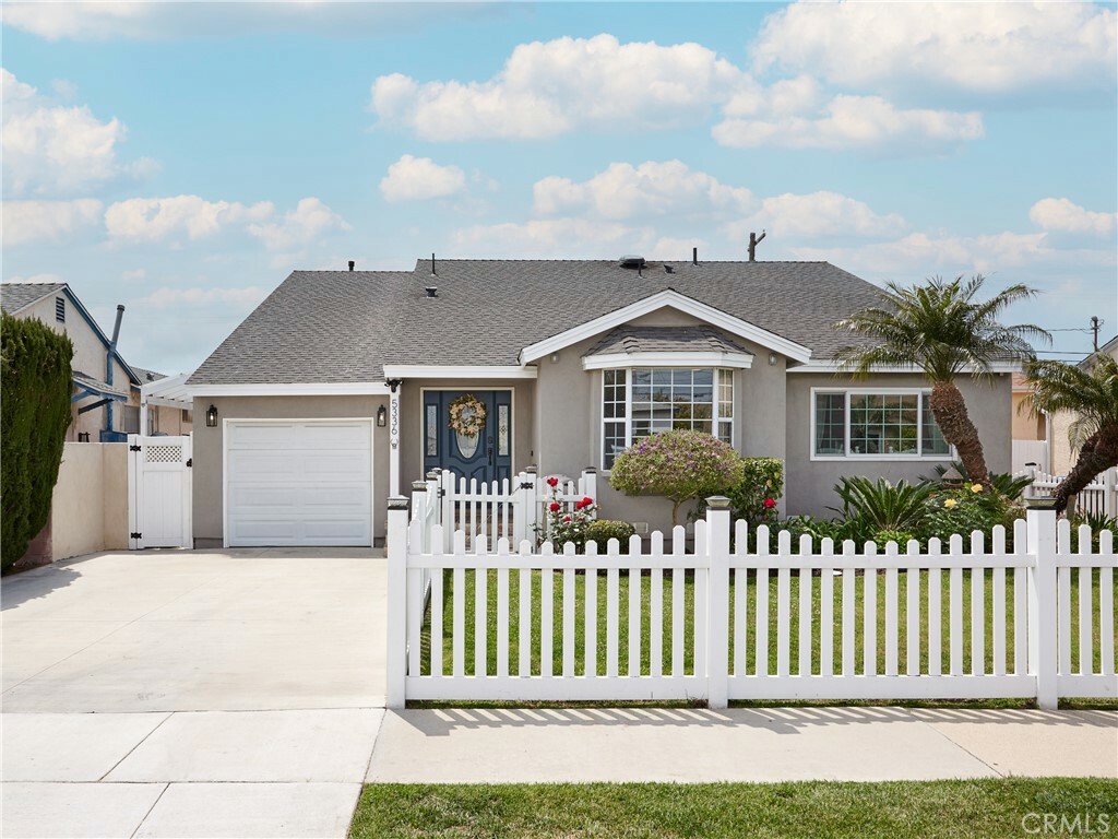5336 W 121st Street  Hawthorne CA 90250 photo