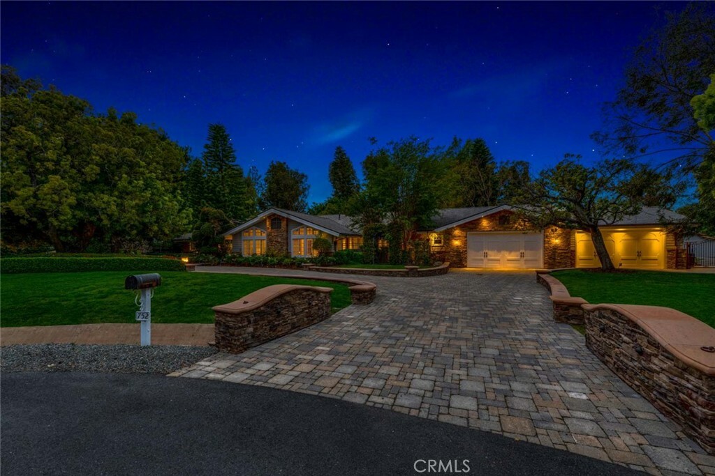 Property Photo: 752 N Creekview Drive CA 92869
