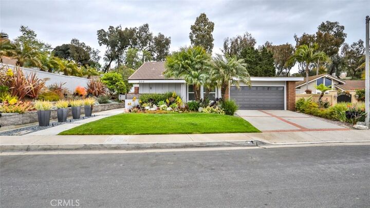 Property Photo: 204 Calle Del Juego CA 92672