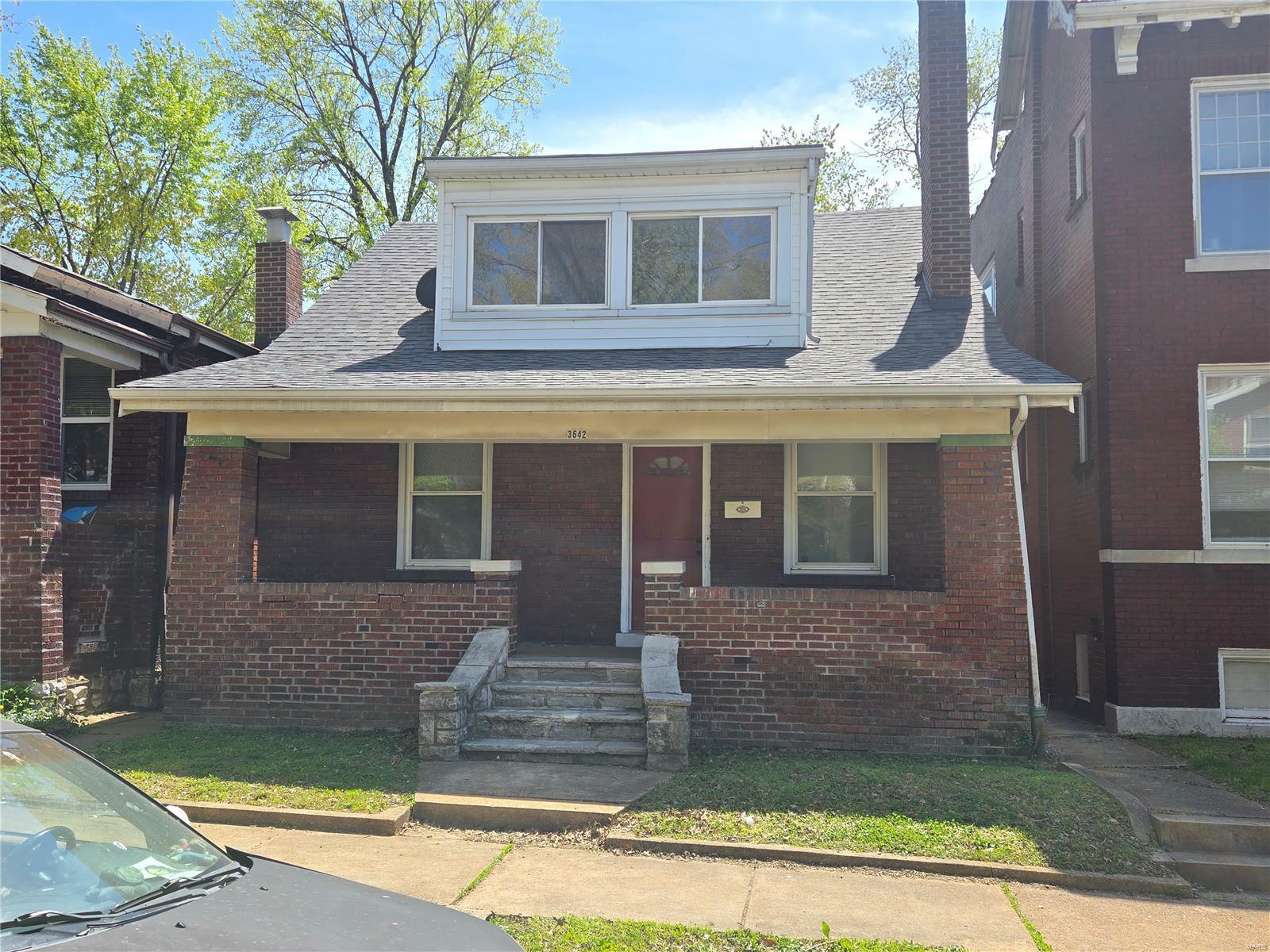 3642 Montana Street  St Louis MO 63116 photo