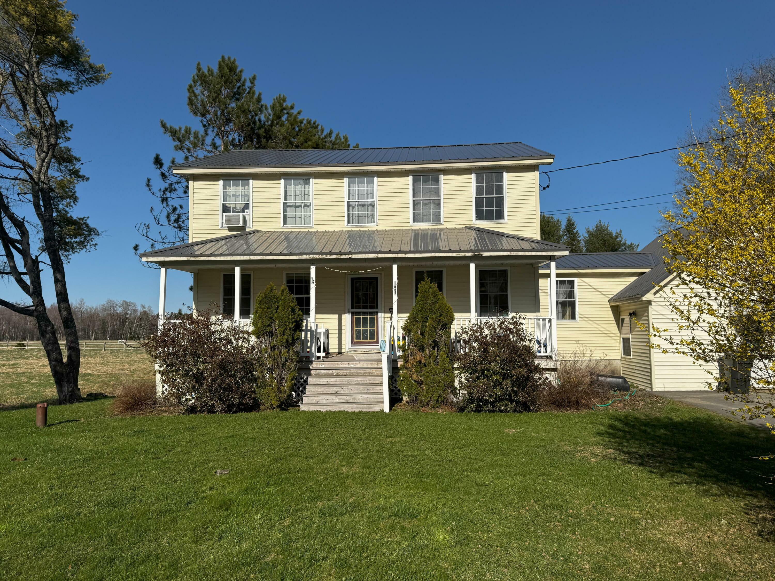Property Photo: 1002 River Road ME 04474