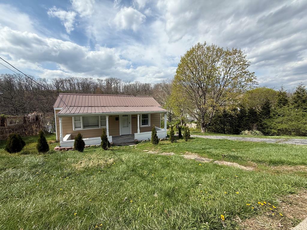 Property Photo: 1908 Ohio Street WV 24701