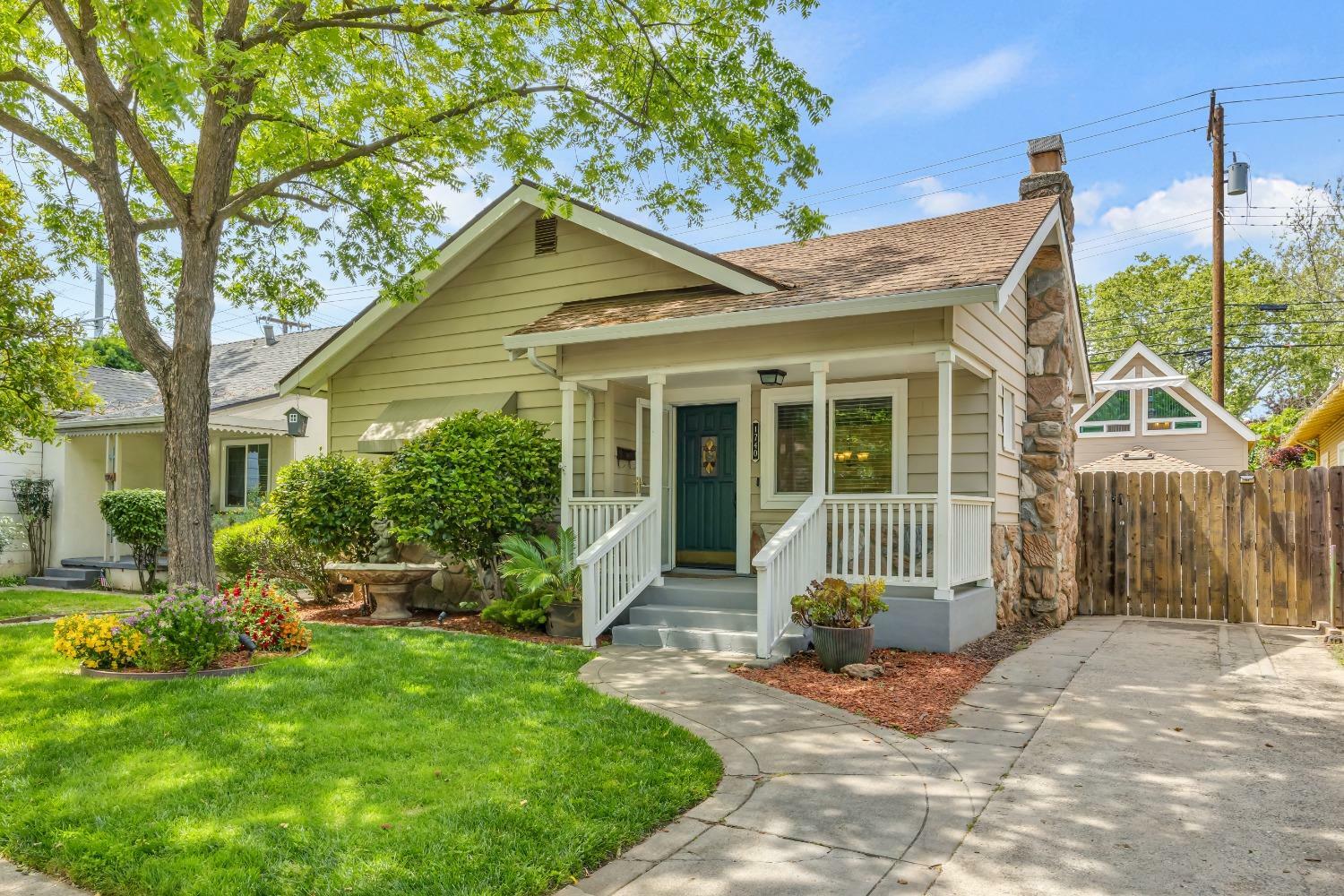 Property Photo: 1740 40th Street CA 95819