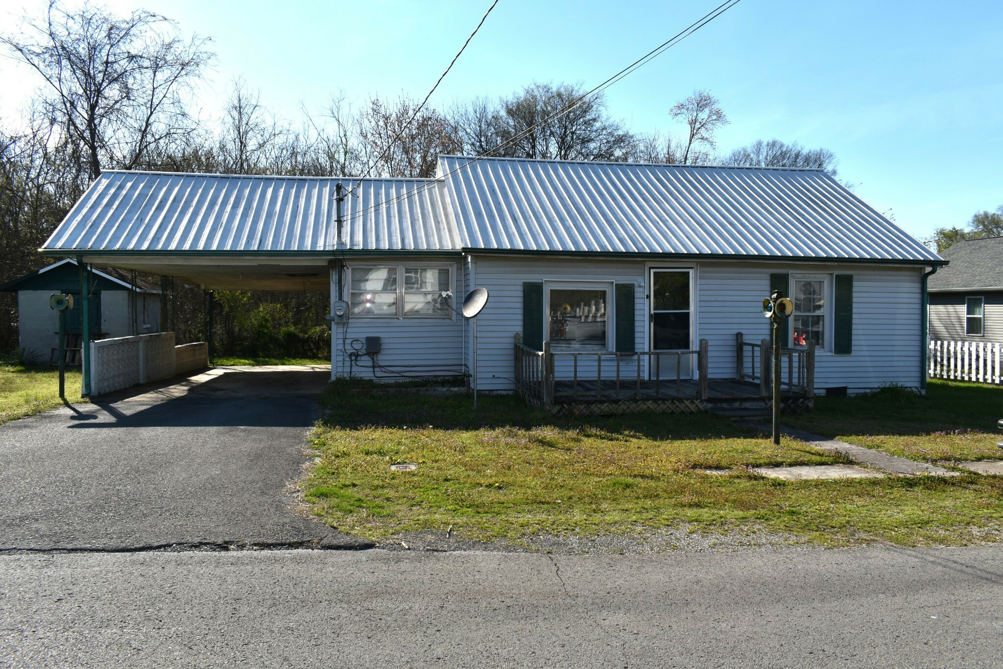 403 Hawkins St  Cowan TN 37318 photo