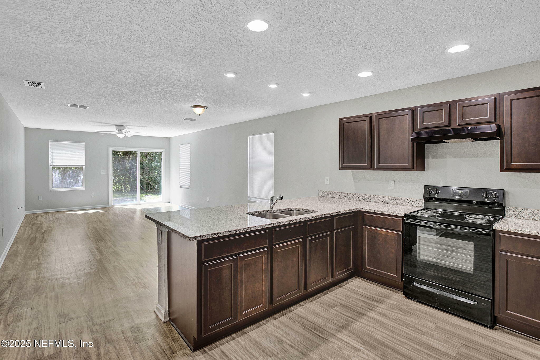 Property Photo: 3016 Ferlita Road FL 32216