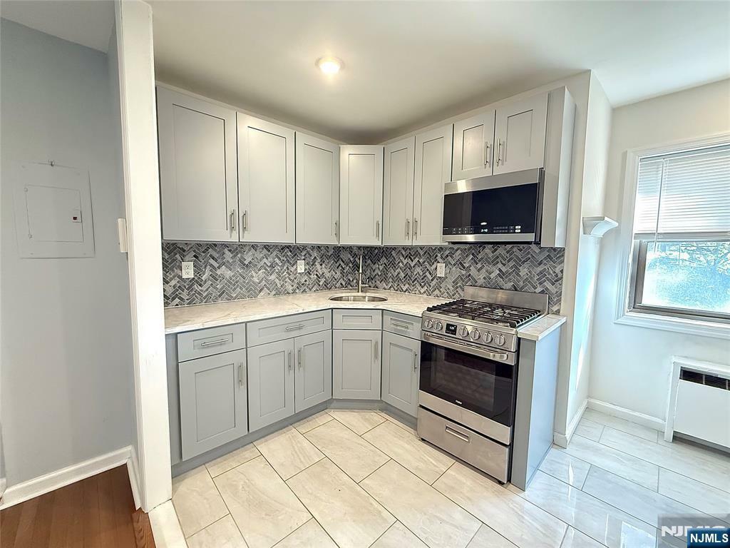 Property Photo: 3071 Edwin 1F NJ 07024