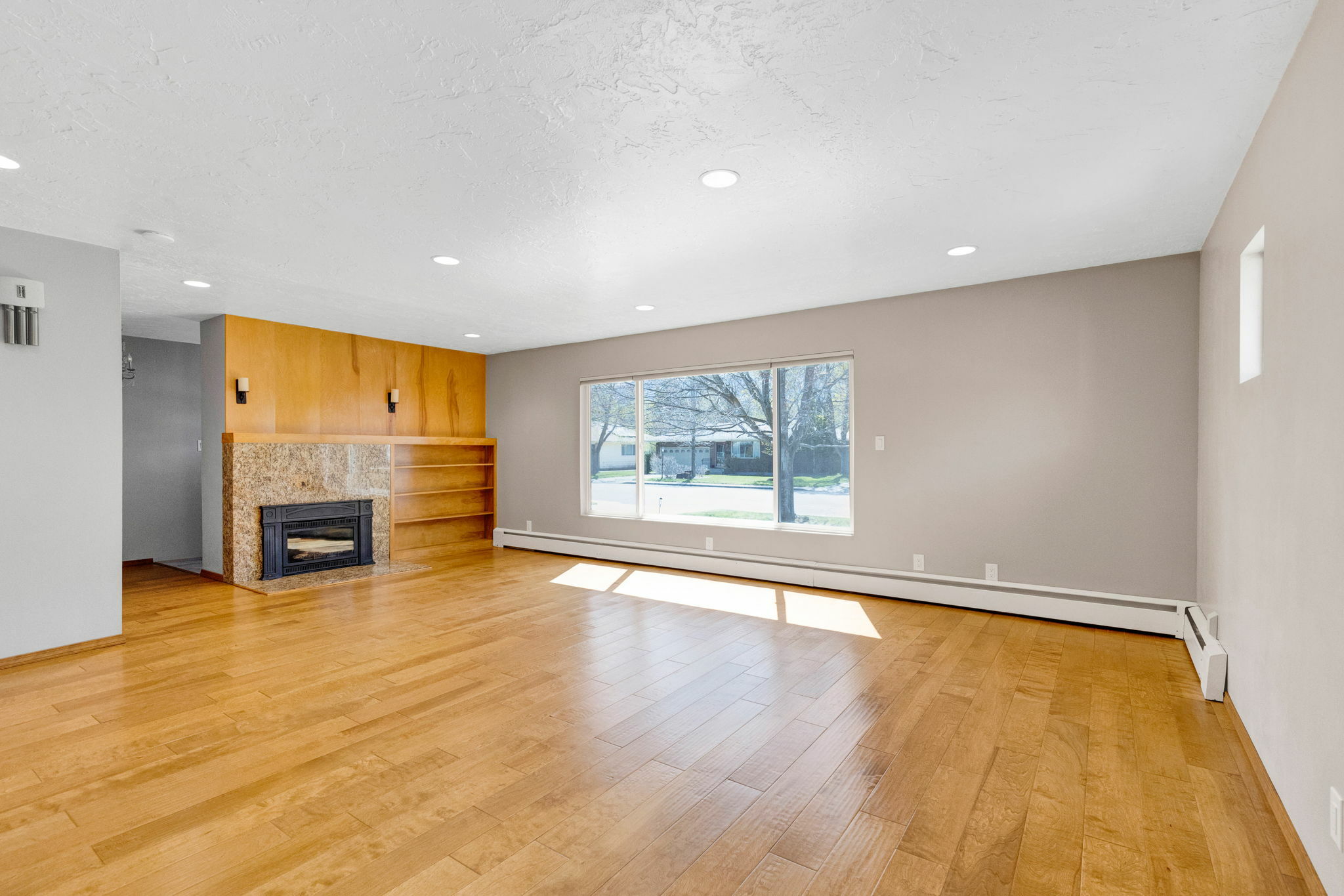 Property Photo: 430 Kensington Avenue MT 59801