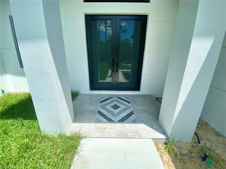 Property Photo:  1918 Blue Sage Dr  FL 34117 