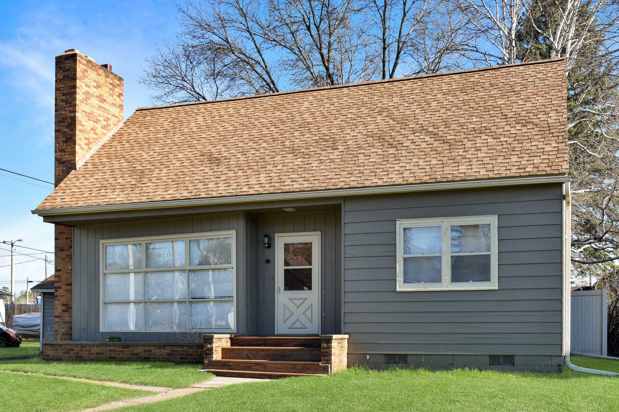 Property Photo: 213 5th Street MN 56455