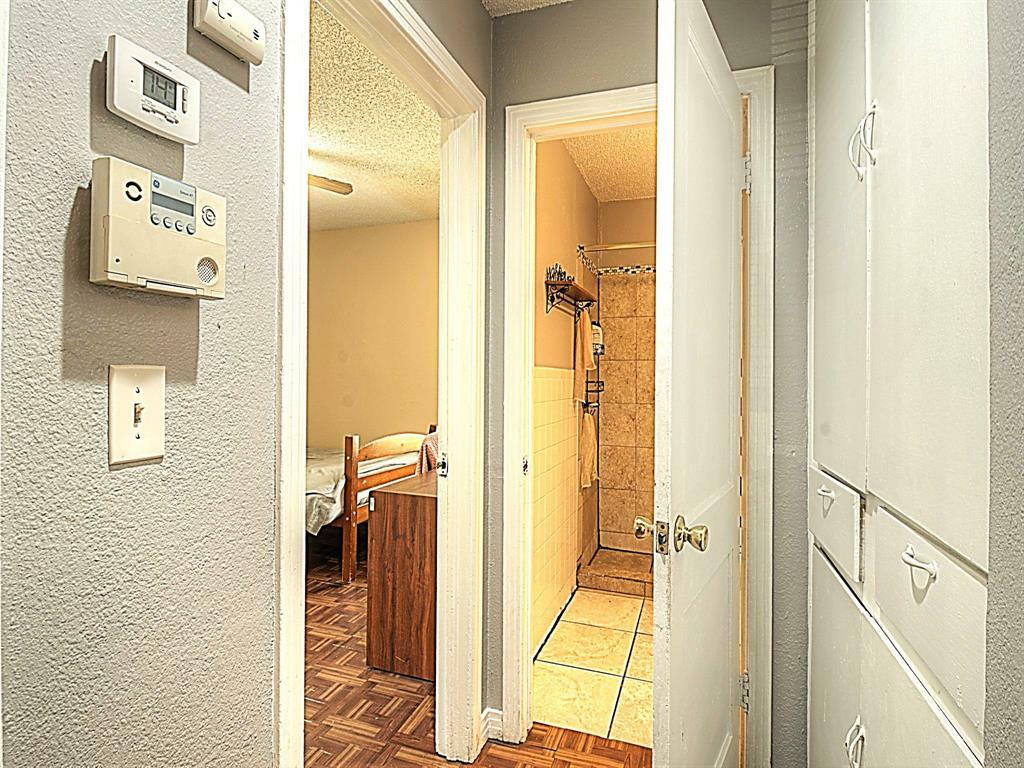 Property Photo:  5512 Greenlee Street  TX 76112 