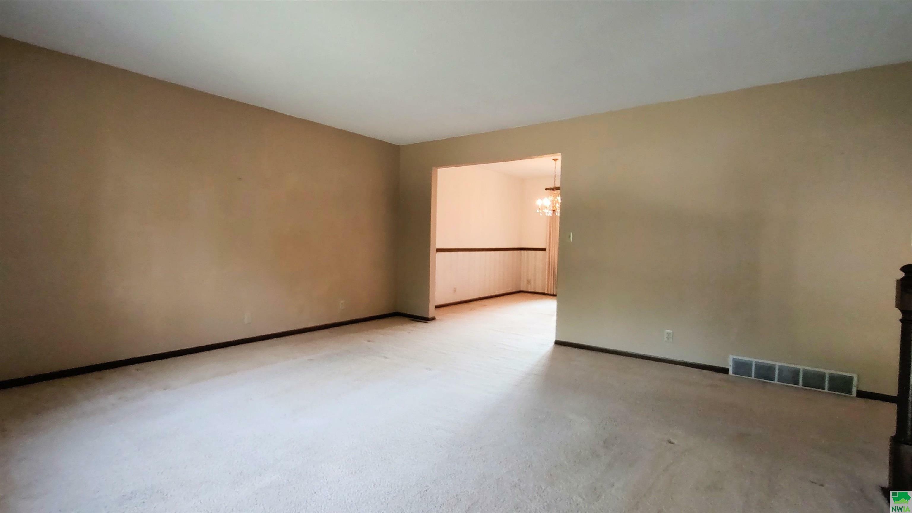 Property Photo:  4162 Sherwood Terr  IA 51106 