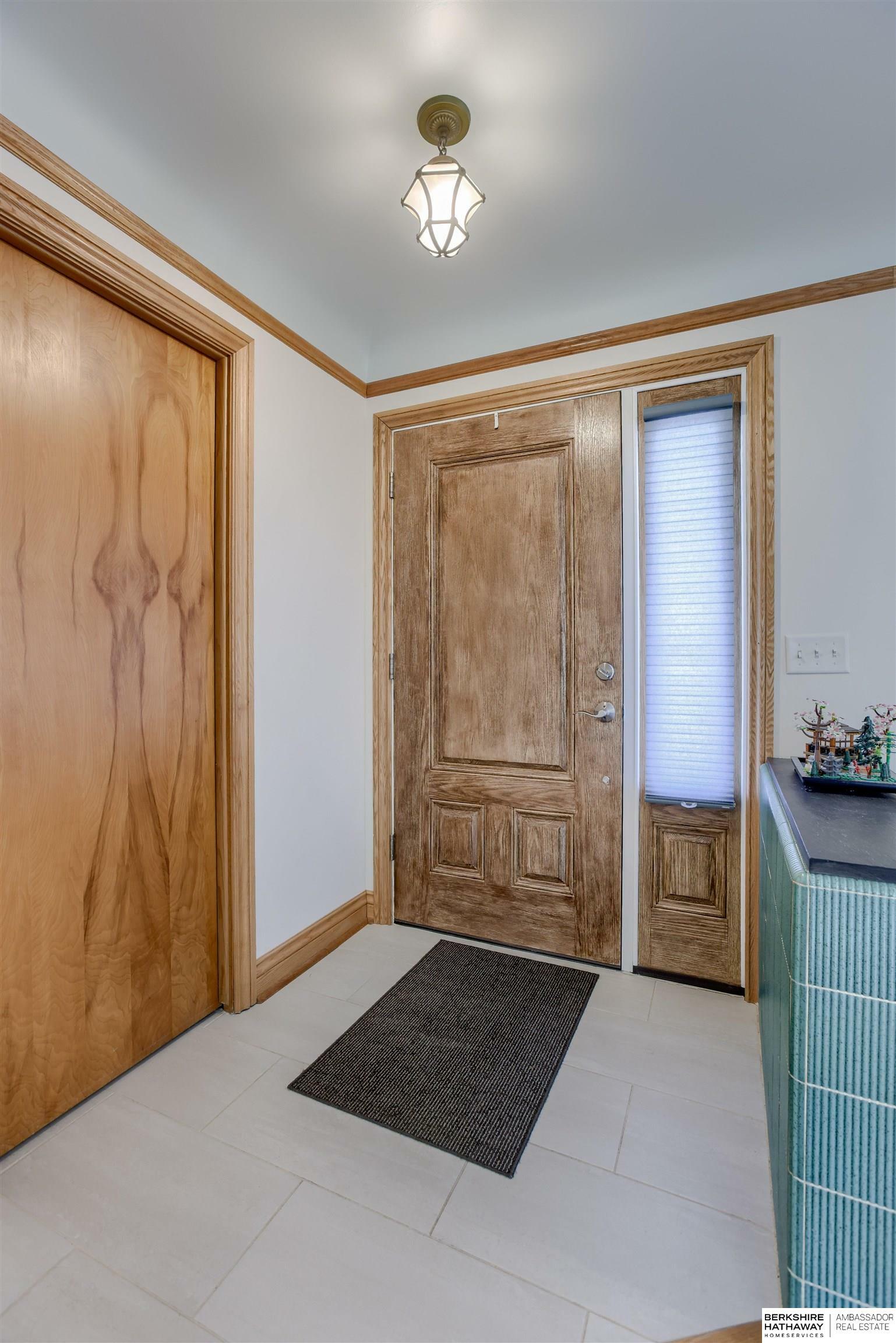 Property Photo: 1505 S 96th Street NE 68124