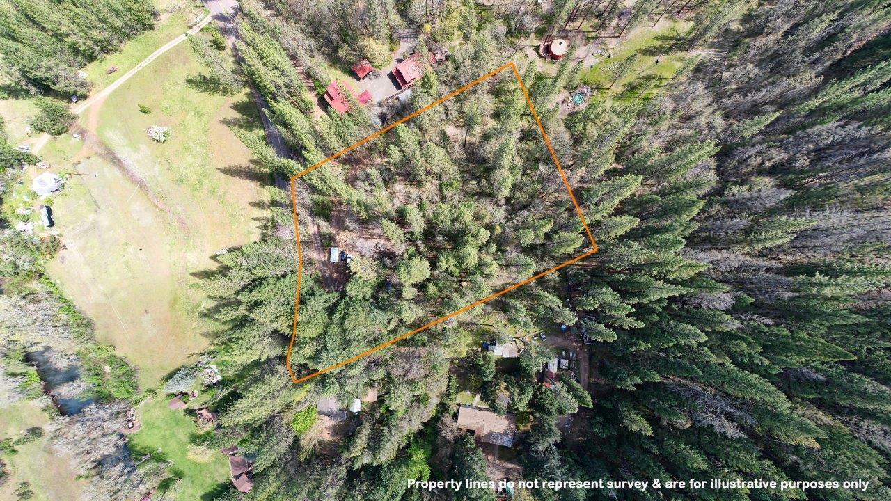 Property Photo: 7458 Crowfoot Road OR 97541