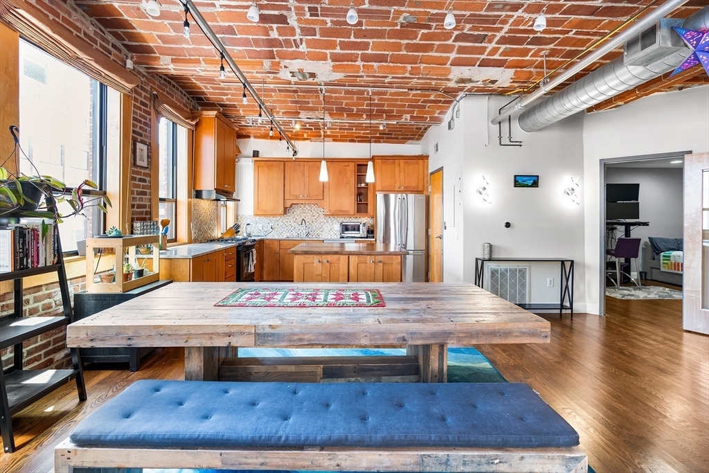 Property Photo:  121-123 Beach St 801  MA 02111 