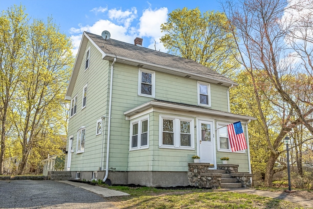 Property Photo:  26 Dartmouth Street  MA 01801 