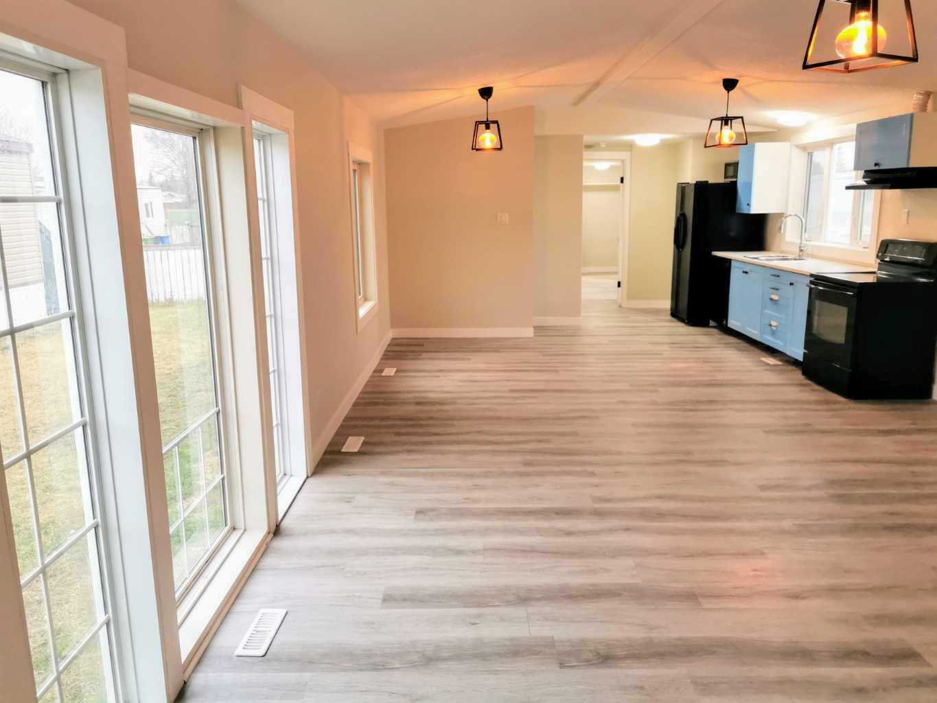 Property Photo: 5344 76 Street 321 AB T4P 2A6