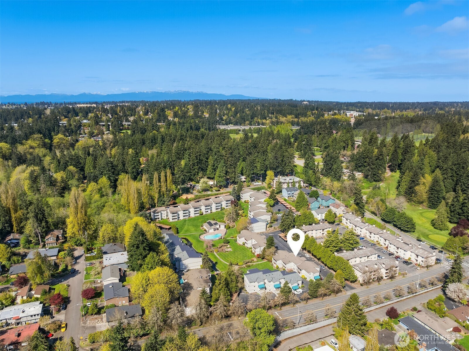 Property Photo: 13317 15th Avenue NE D4 WA 98125