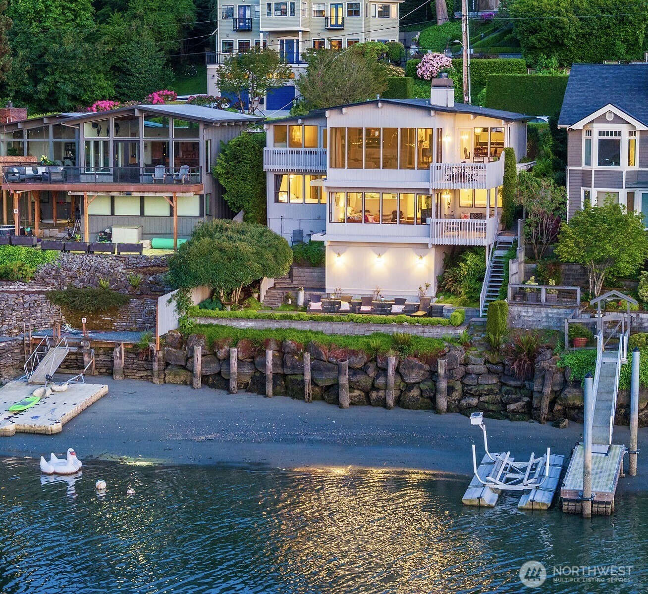 Property Photo: 3510 W Commodore Way WA 98199