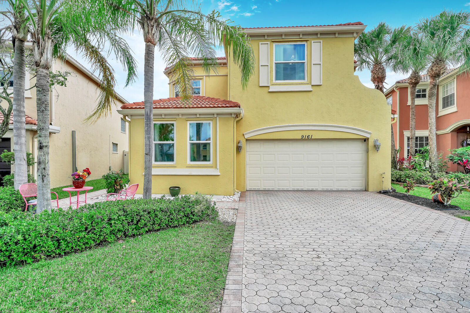 Property Photo: 9161 Dupont Place FL 33414