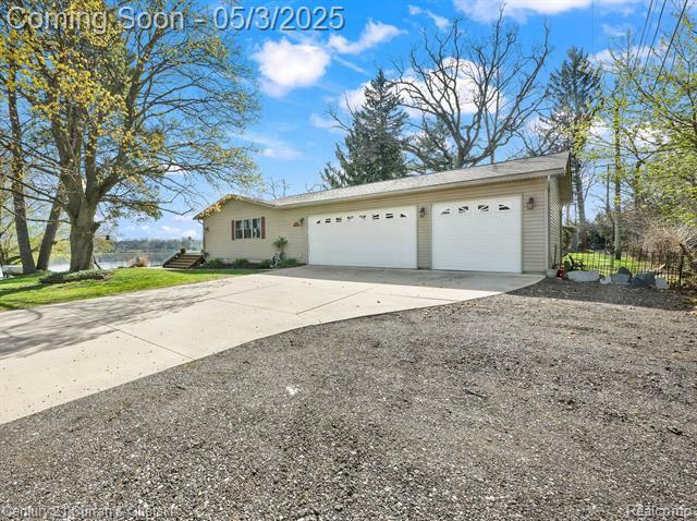 Property Photo: 417 Chicago Drive MI 48843