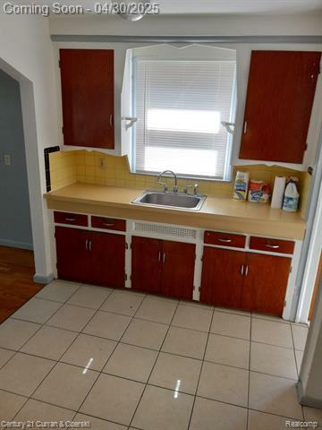Property Photo:  7661 Penrod Street  MI 48228 