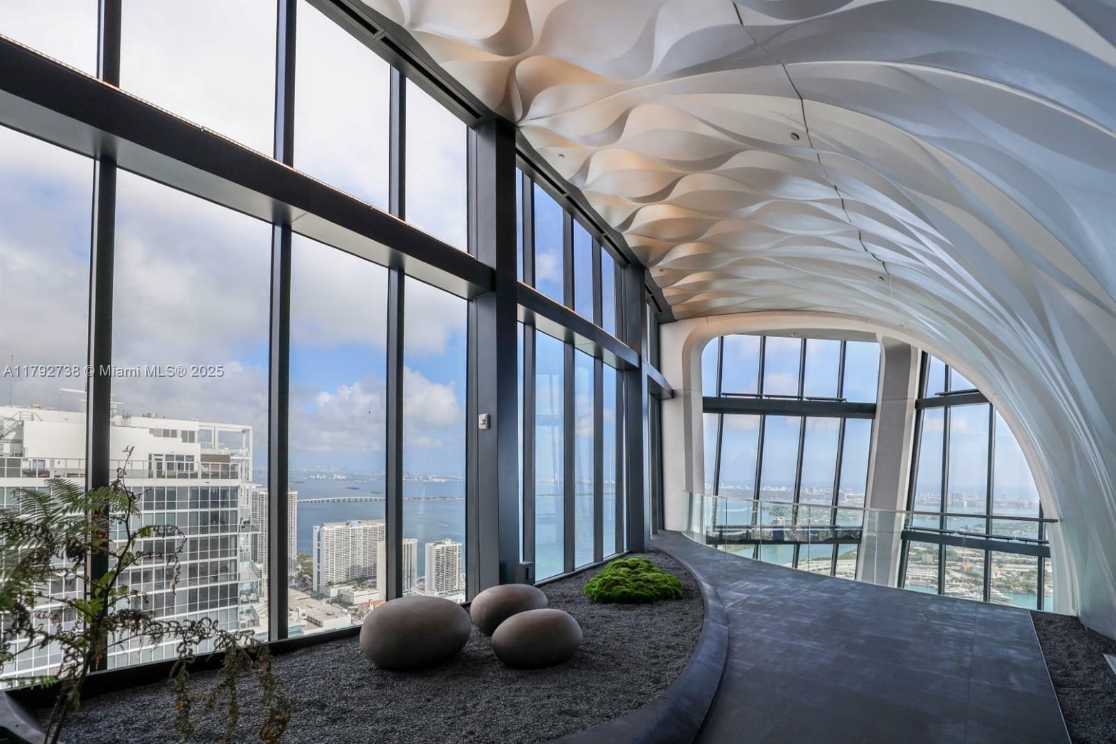 Property Photo: 1000 Biscayne Blvd Th 1201 FL 33132