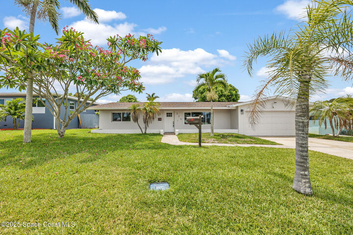 Property Photo:  325 Park Avenue  FL 32937 