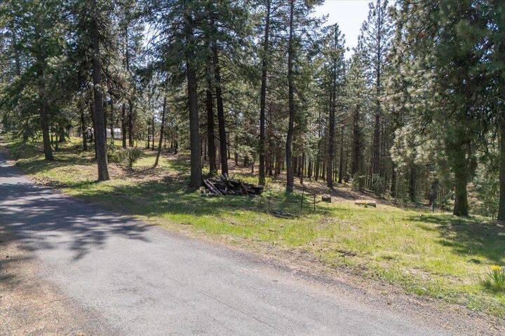 Property Photo:  Nka S Park Ln Tr A  WA 99223 