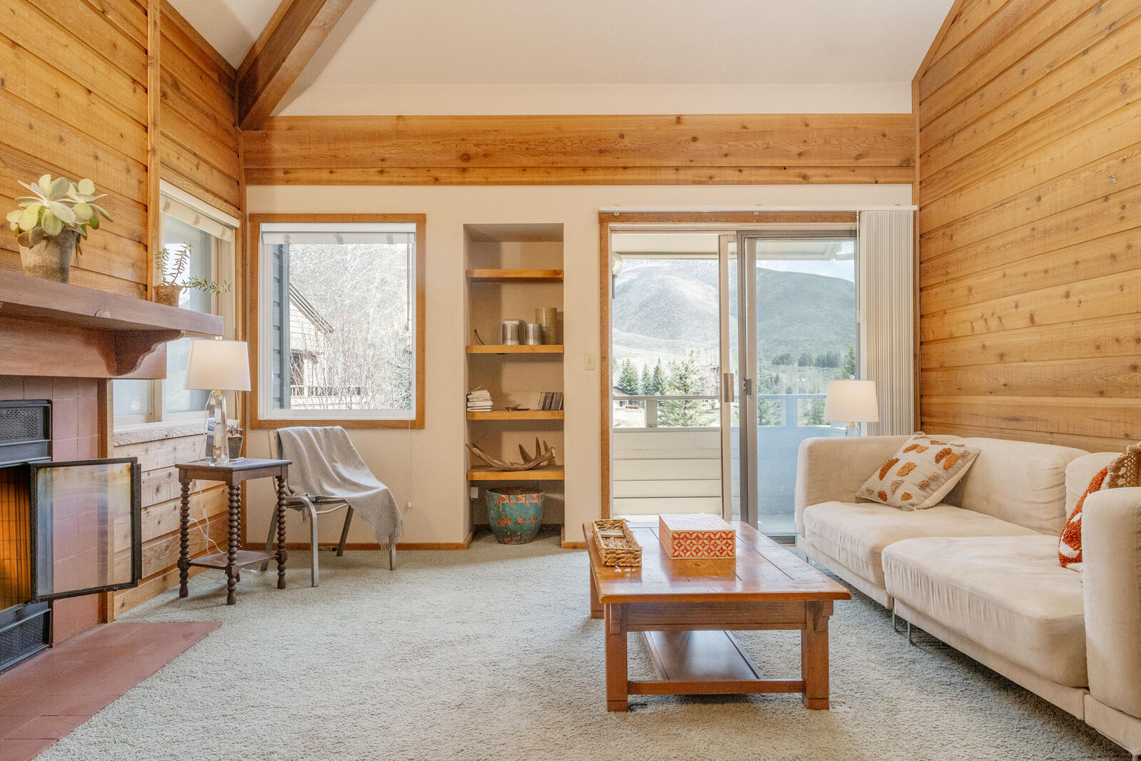 Property Photo:  4100 Bluff Condo Dr  ID 83353 