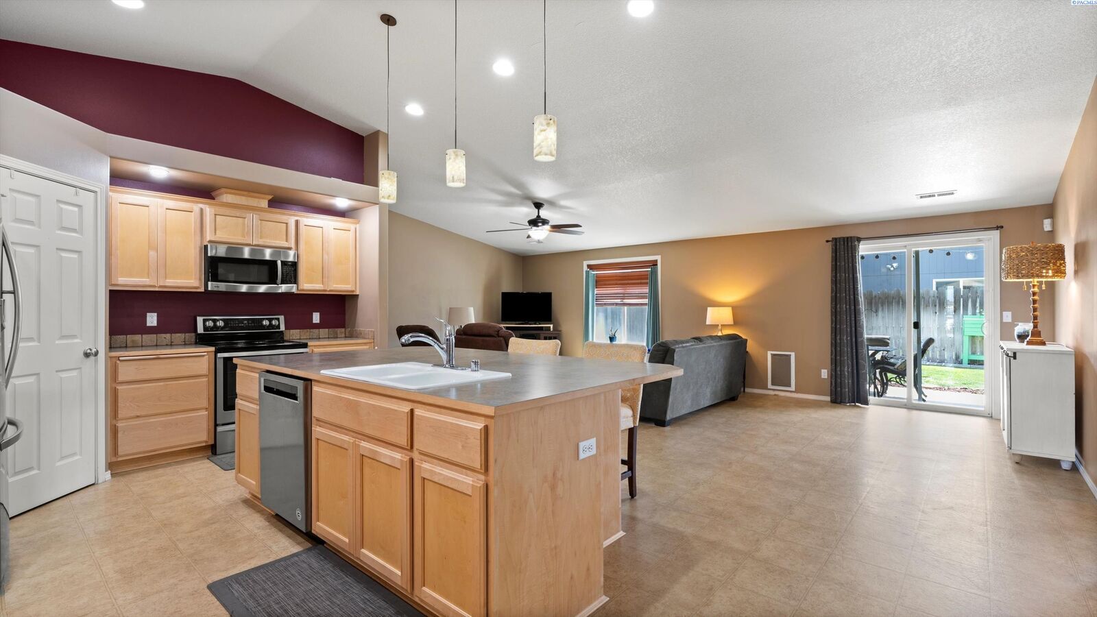 Property Photo:  5706 Wrigley Dr.  WA 99301 