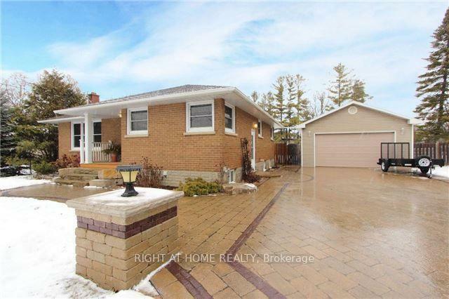 Property Photo: 132 Winchester Road E ON L1M 1X2